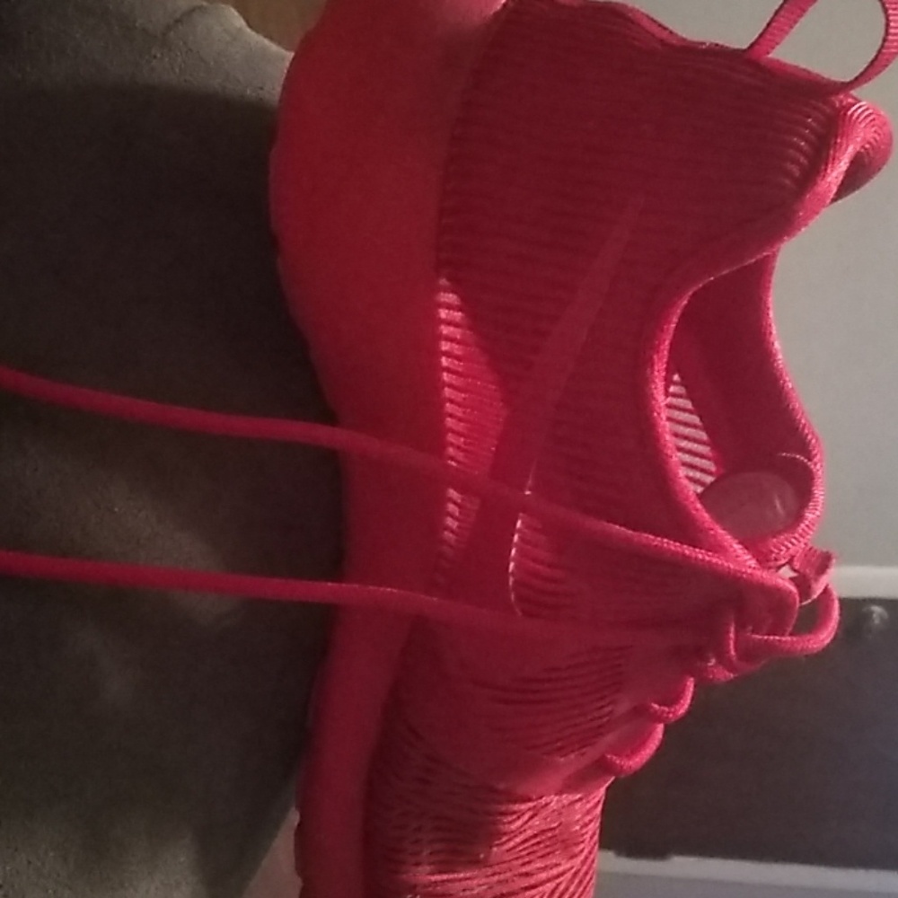 Shoes - Picture 2 of 8